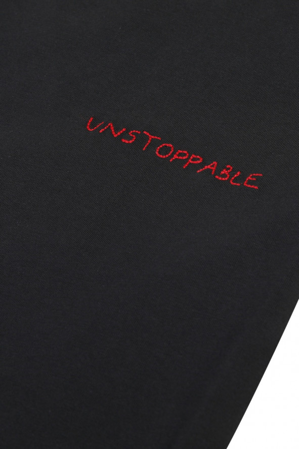 heavy tee unstoppable gots