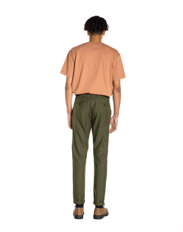 CHINO KAKI