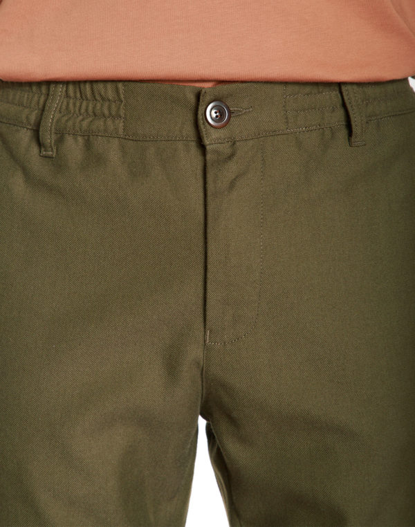 CHINO KAKI