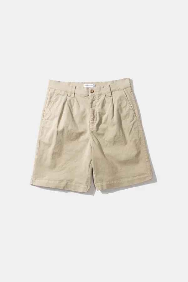 CHINOSHORT TAUPE A x jpg